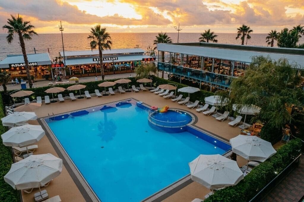 Фото Era Palace Gonio. 4*
