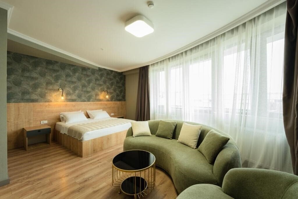 Отель Astana Palace 4*