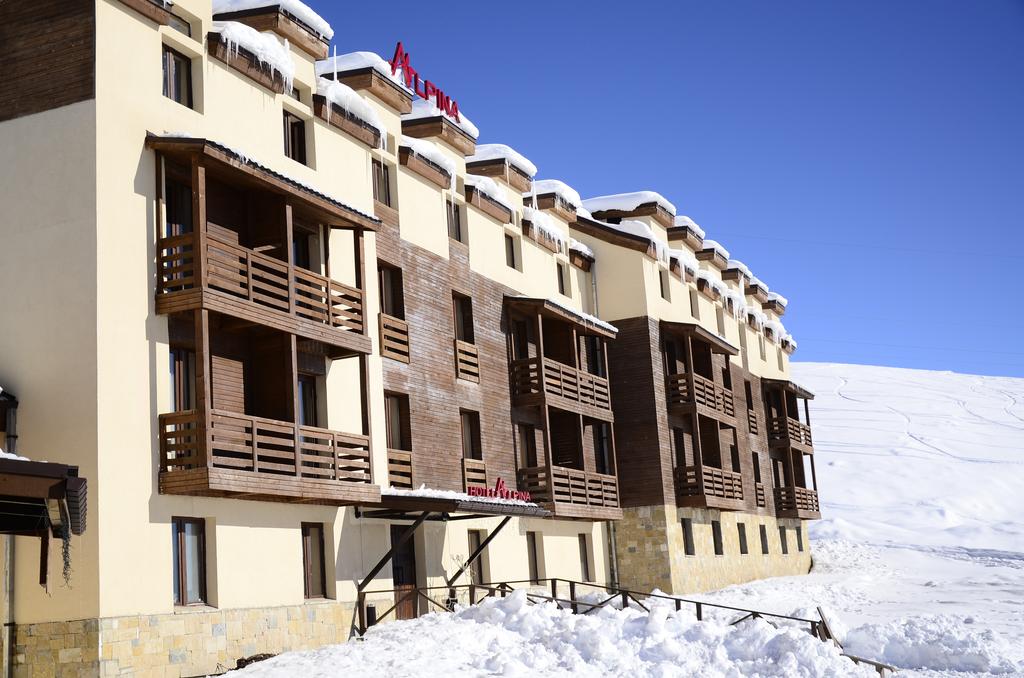 Готель Alpina 3*