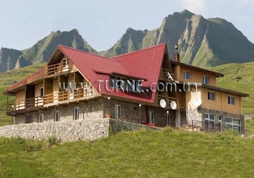 Отель Gudauri Alpin Hut 3*