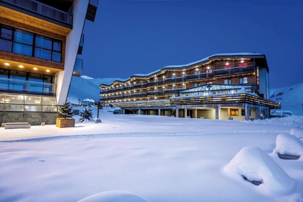 Готель Gudauri Hills Apart Hotel апартаменты