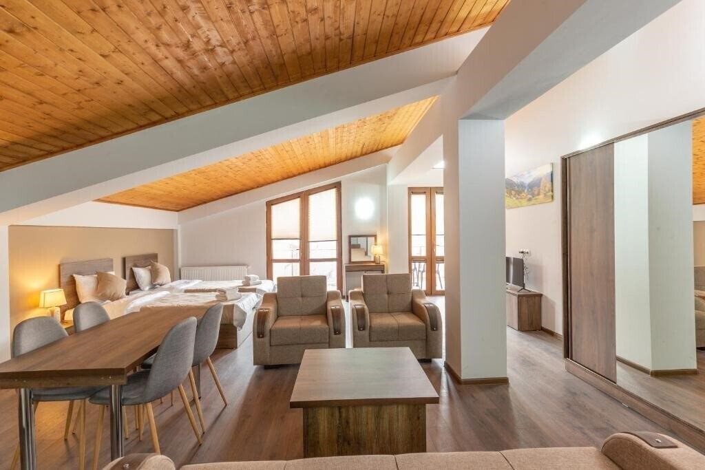 Фотография Hotel Pine Chalets 4*