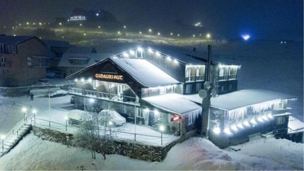 Отель Hotel Gudauri Hut 3*