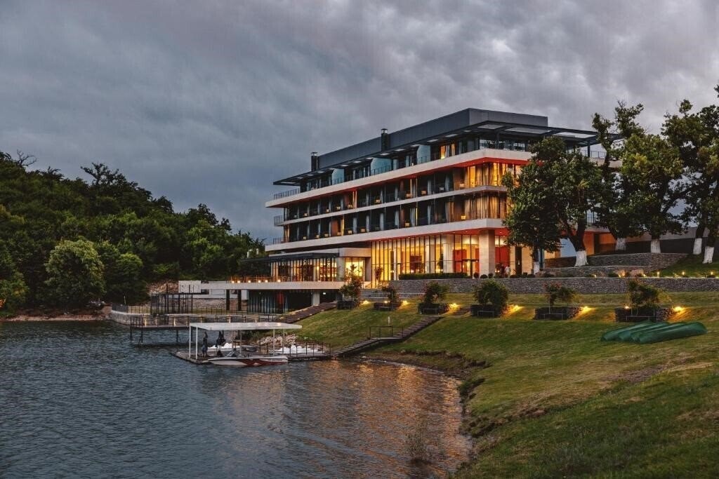 Картинка Kvareli Lake Resort 3*