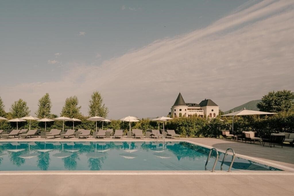 Отель Lopota Lake Resort 5*