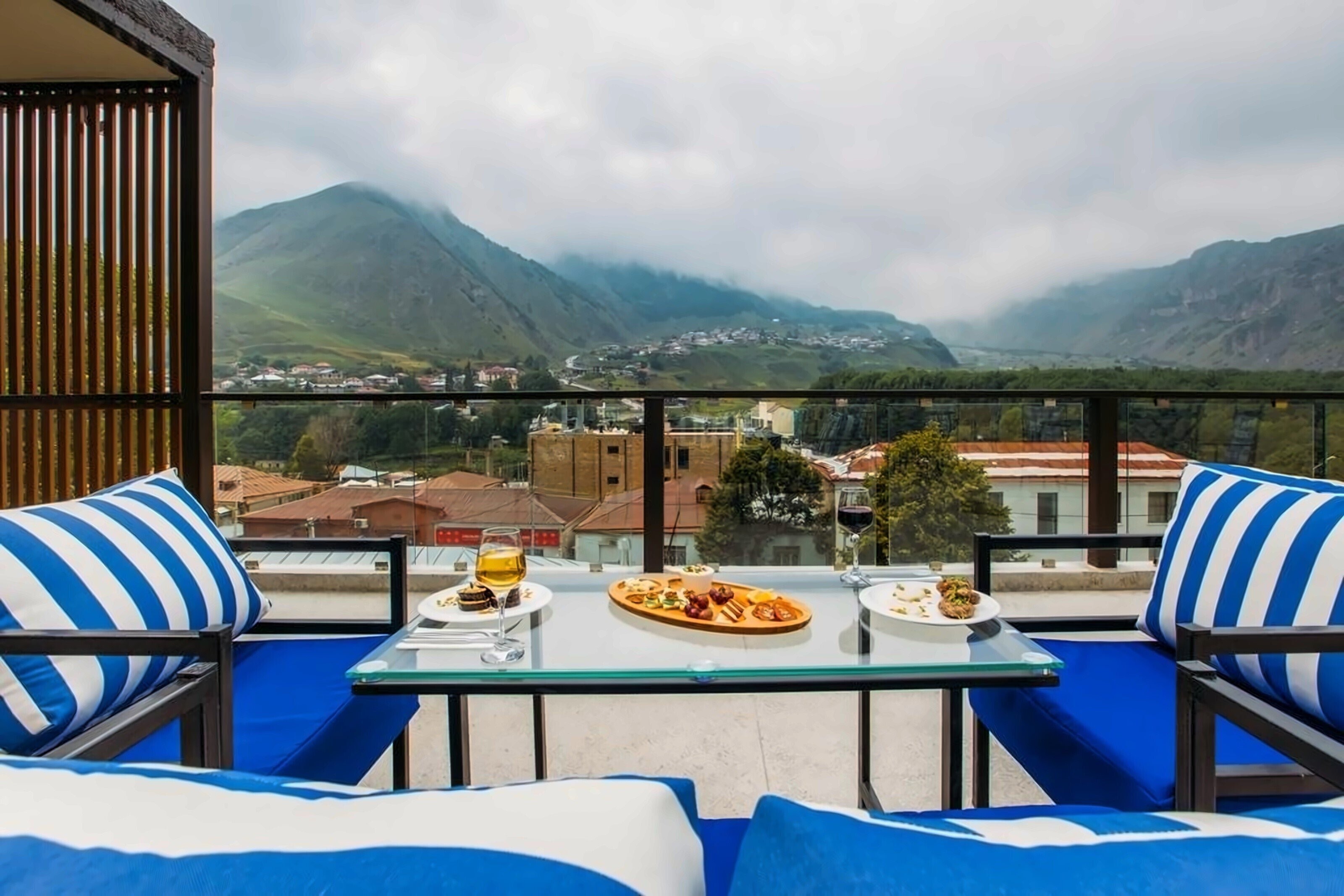 Картинка Mount Inn 3*