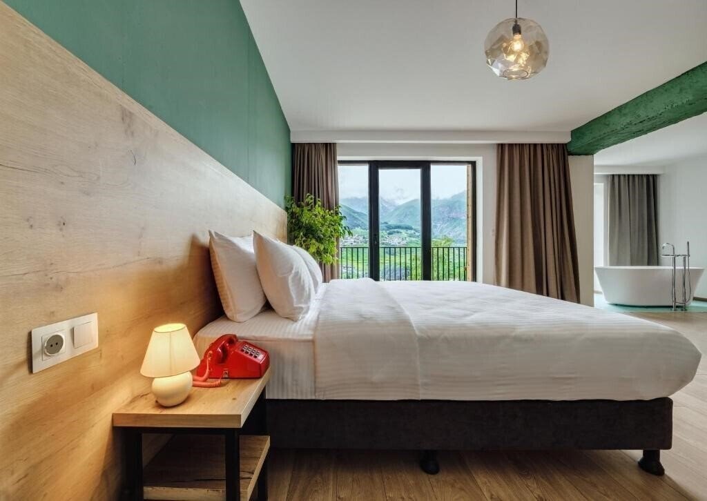 Фотографія Intourist Kazbegi 4*