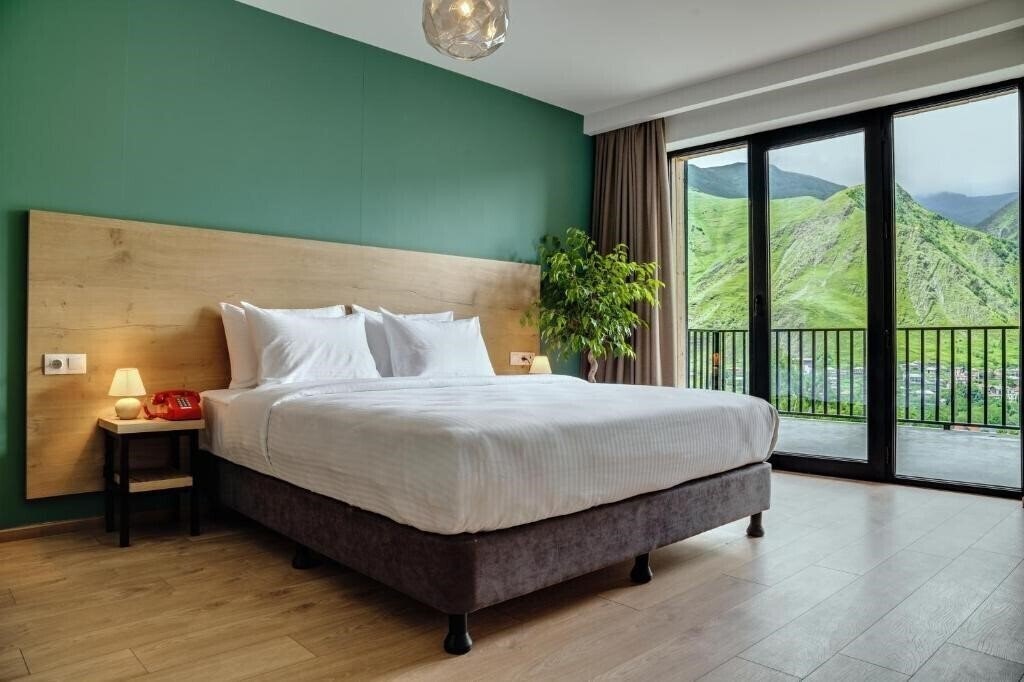 Зображення Intourist Kazbegi 4*