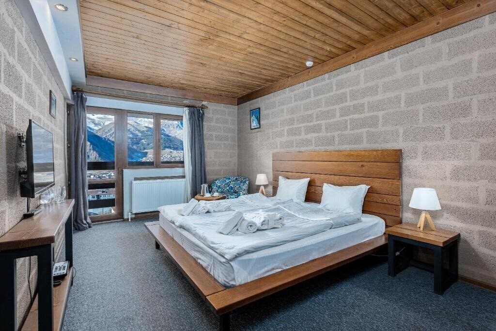Фото Alpine Lounge 4*
