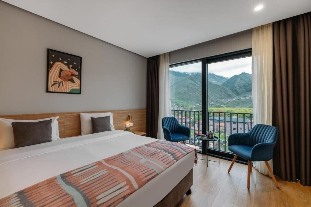 Фото Hotel Memoir Kazbegi 4*