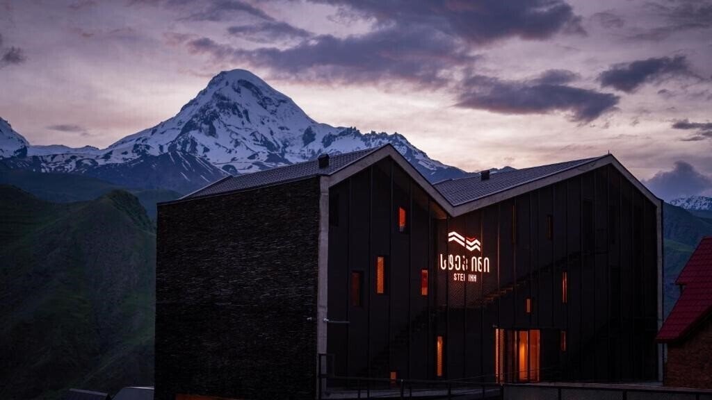 Фото Step Inn - Kazbegi 4*