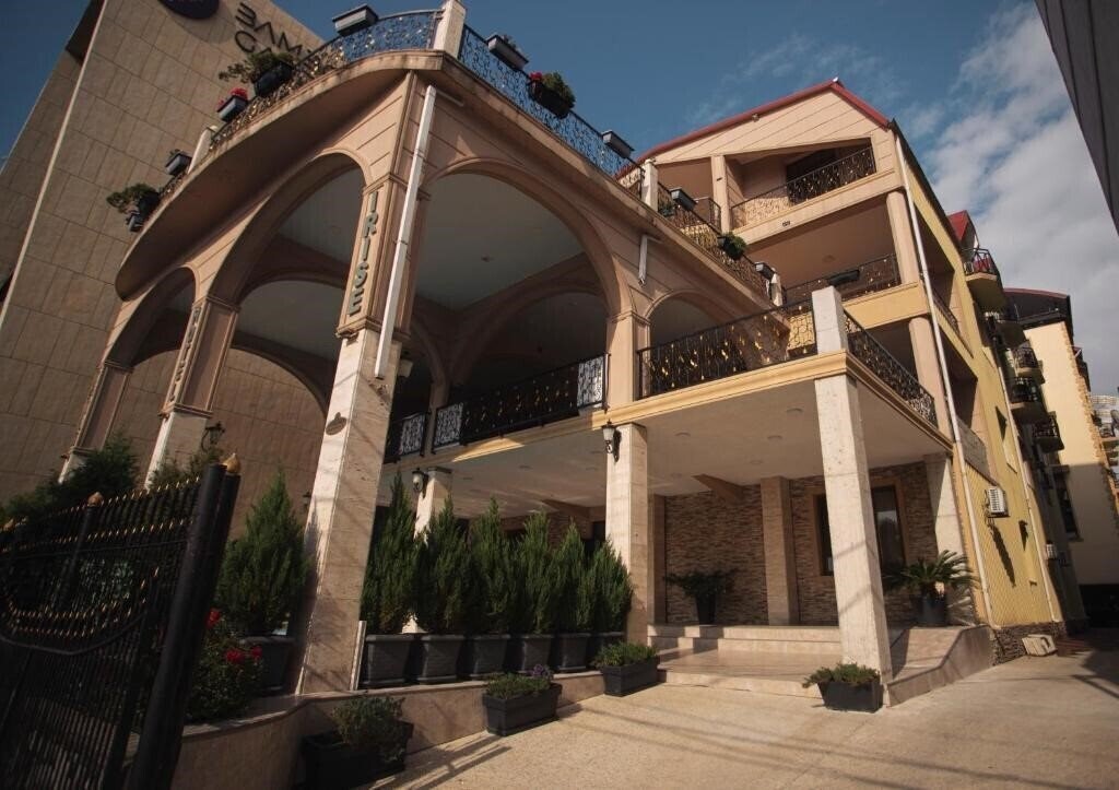 Готель Irise Kobuleti Guest House 3*