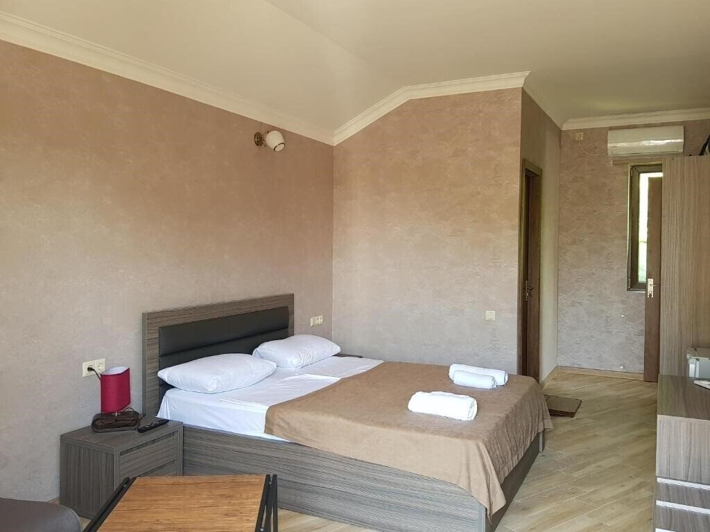 Фото Chero Hotel 3*