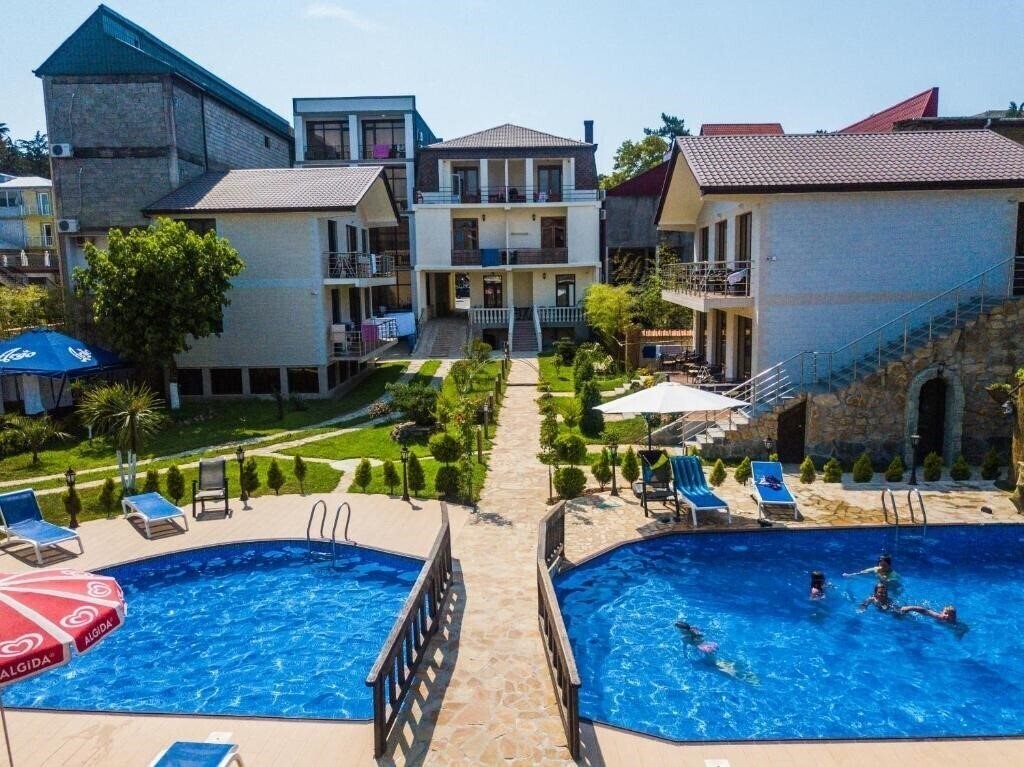Готель Chero Hotel 3*