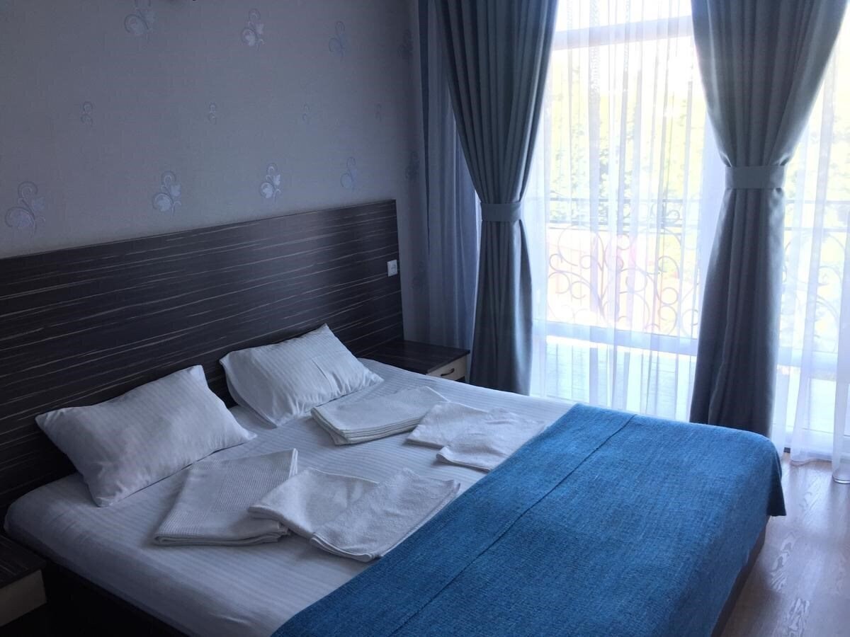 Отель Smile Hotel 1*