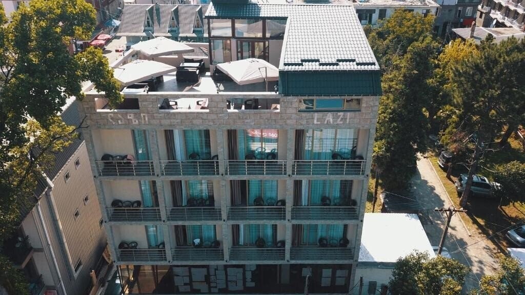 Готель Hotel Lazi 3*
