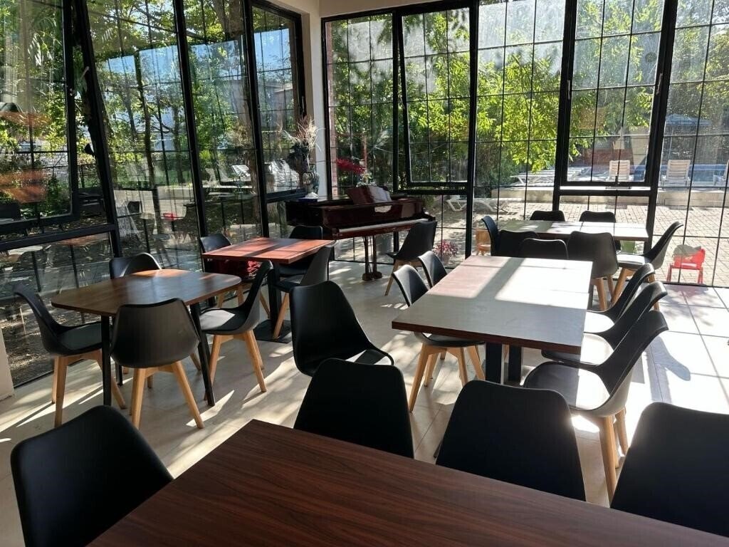 Отель Sonata Garden 4*