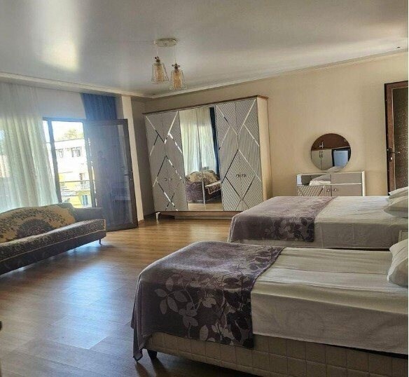 Зображення New Excess (Agmashenebeli Ave) 3*