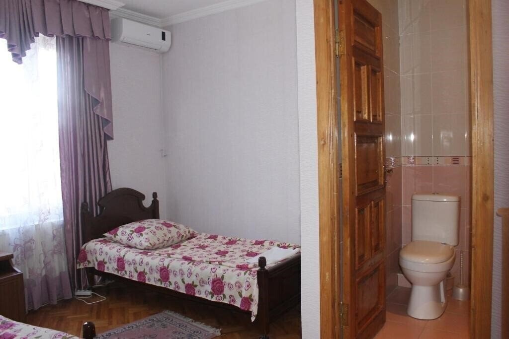 Фото Hotel Elegant 1*