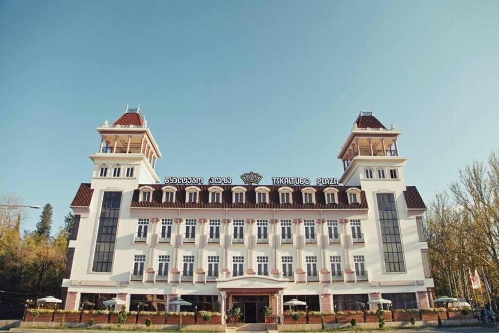 Готель Tskaltubo Plaza 4*