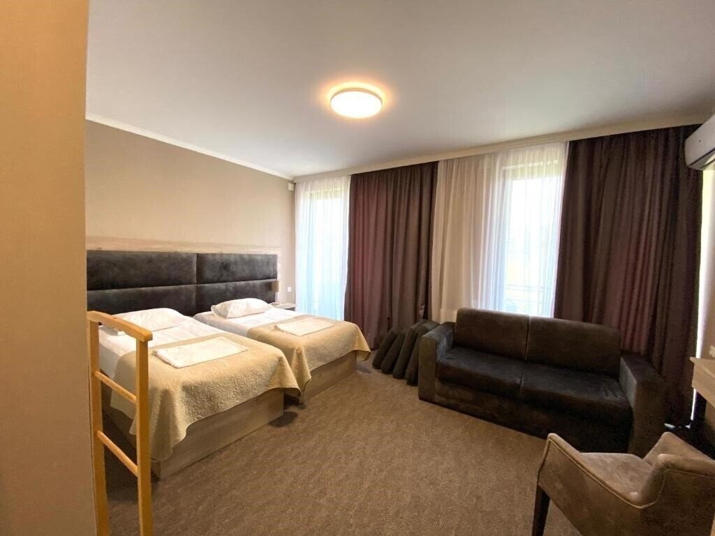 Картинка Ponte 3*