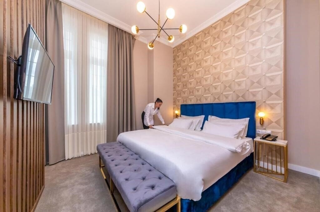 Фото Newport Hotel Kutaisi 4*