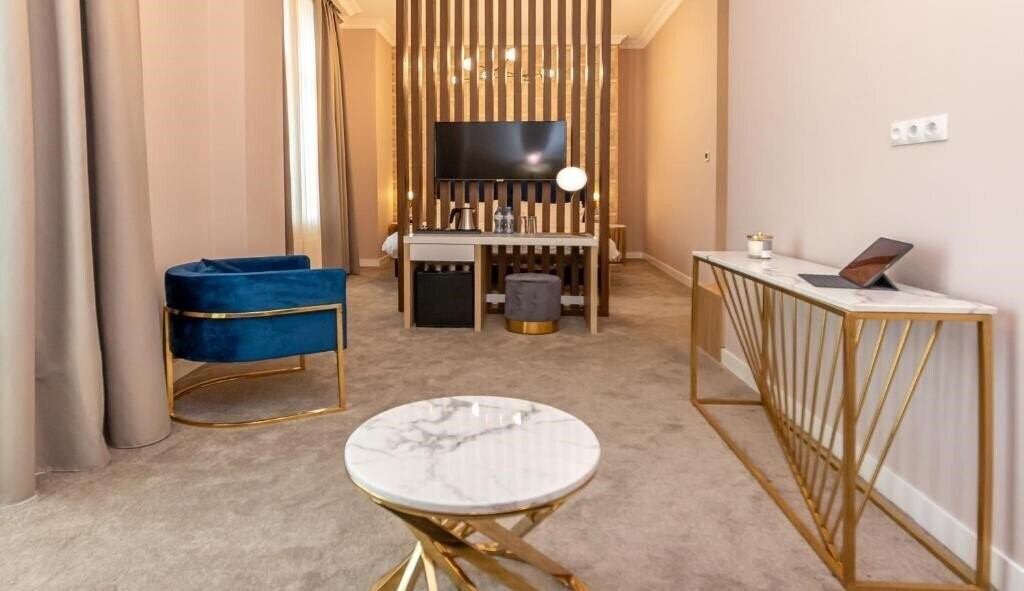 Фотографія Newport Hotel Kutaisi 4*