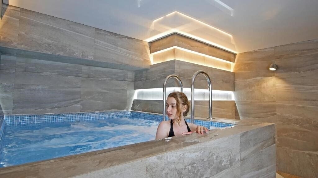 Фотографія Tskaltubo Hotel Prometheus 3*