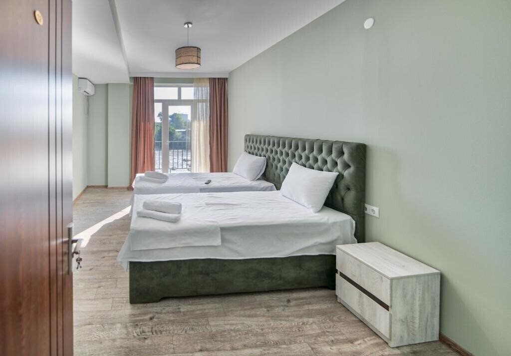 Картинка Four Seasons Riverside 4*