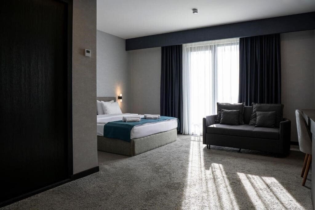 Отель West Inn Georgia 4*