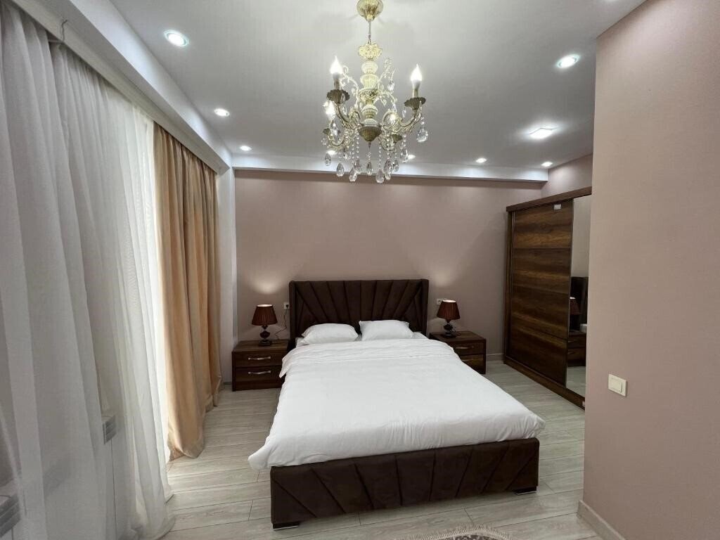 Изображение White Bridge Apartment 3*