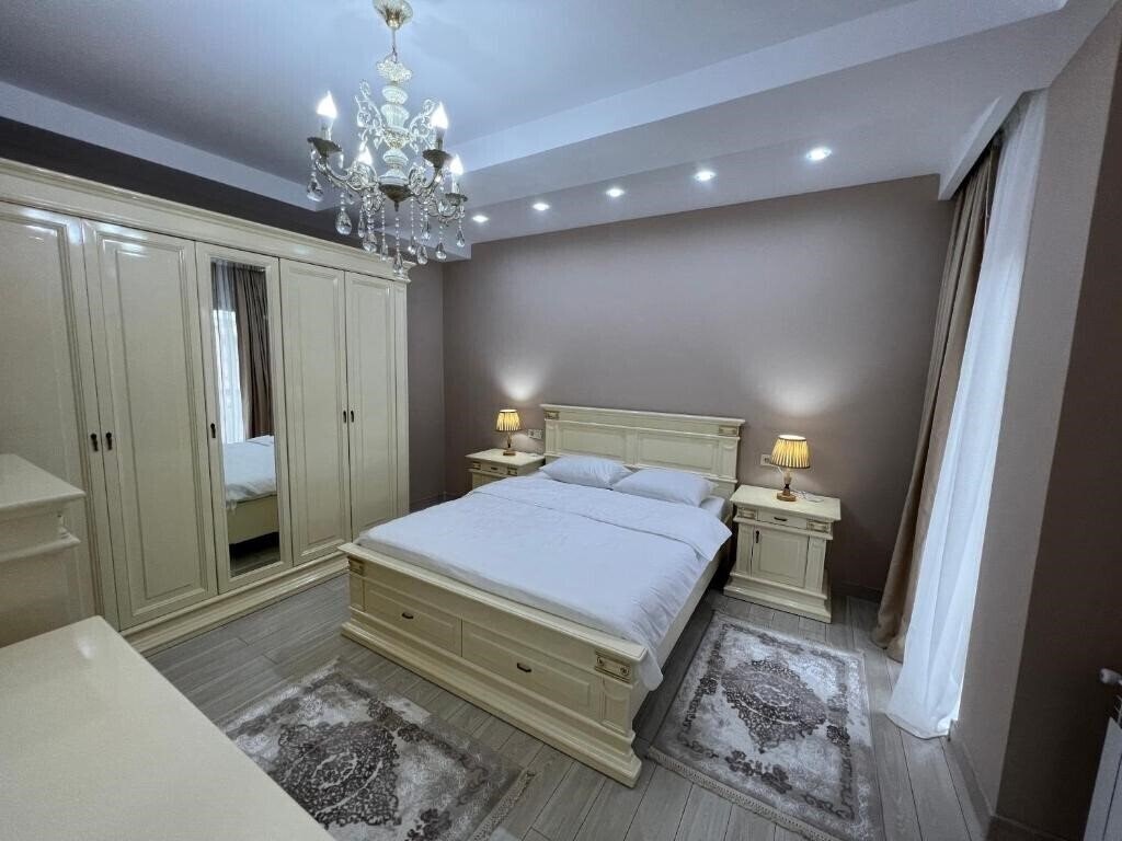 Картинка White Bridge Apartment 3*