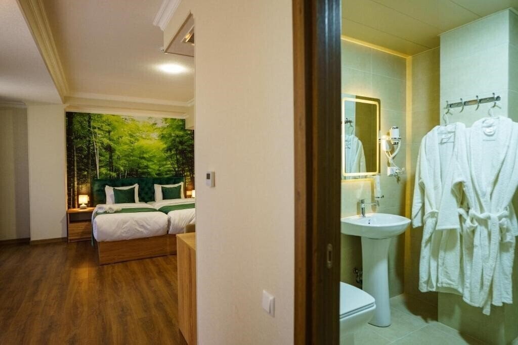 Фотография Green Palace Kutaisi 3*