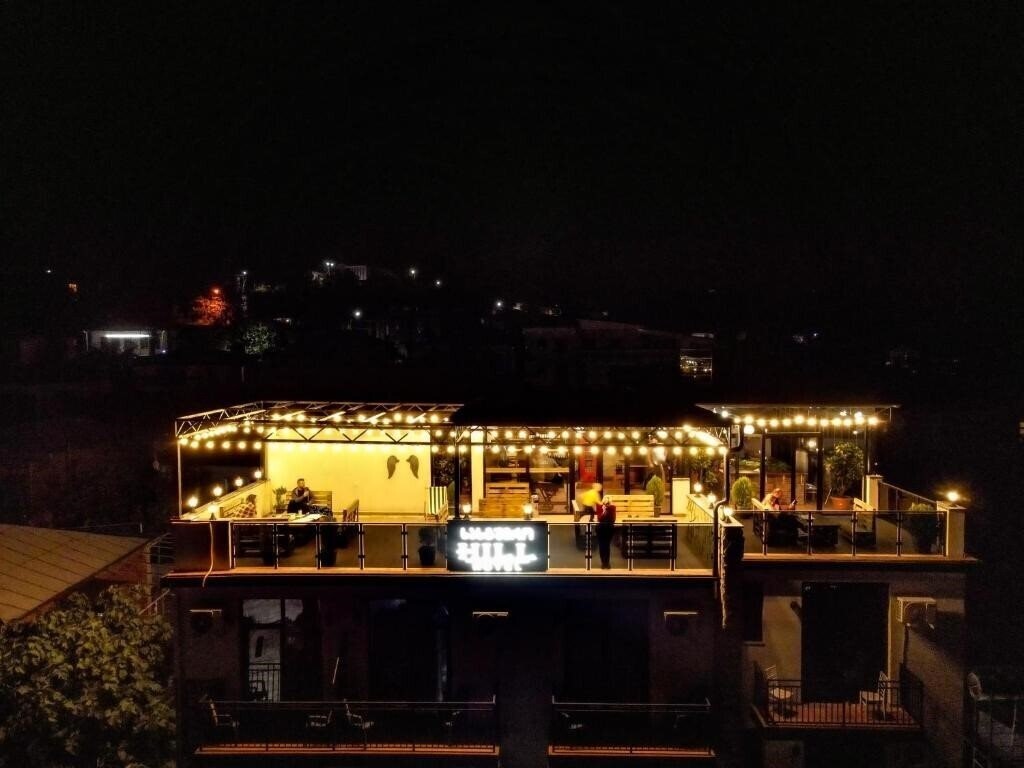 Отель Hill Hotel Kutaisi 3*