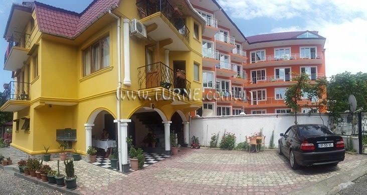 Готель Achi 2*