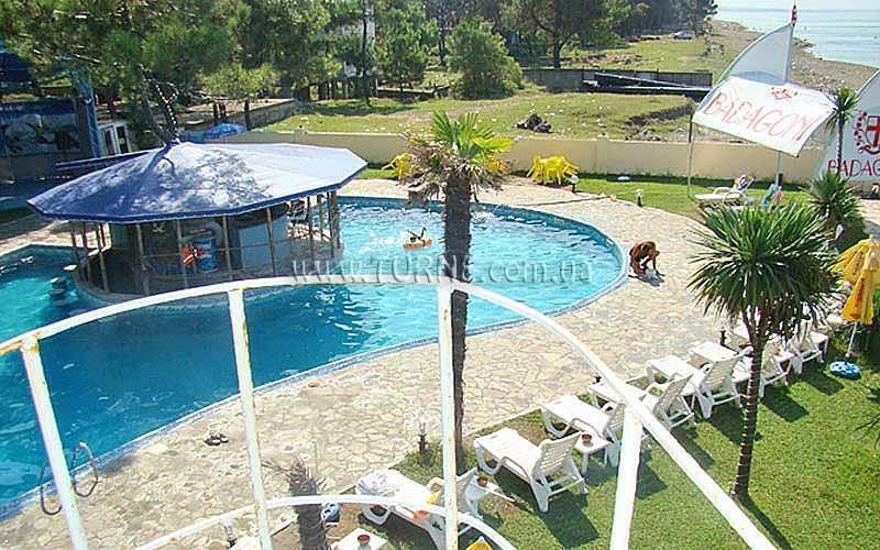 Готель Andamati 3*