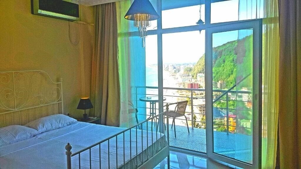 Фото Calypso Kvariati Hotel 3*