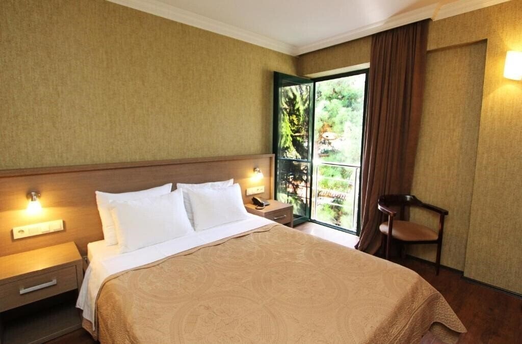 Зображення Batesta 3*