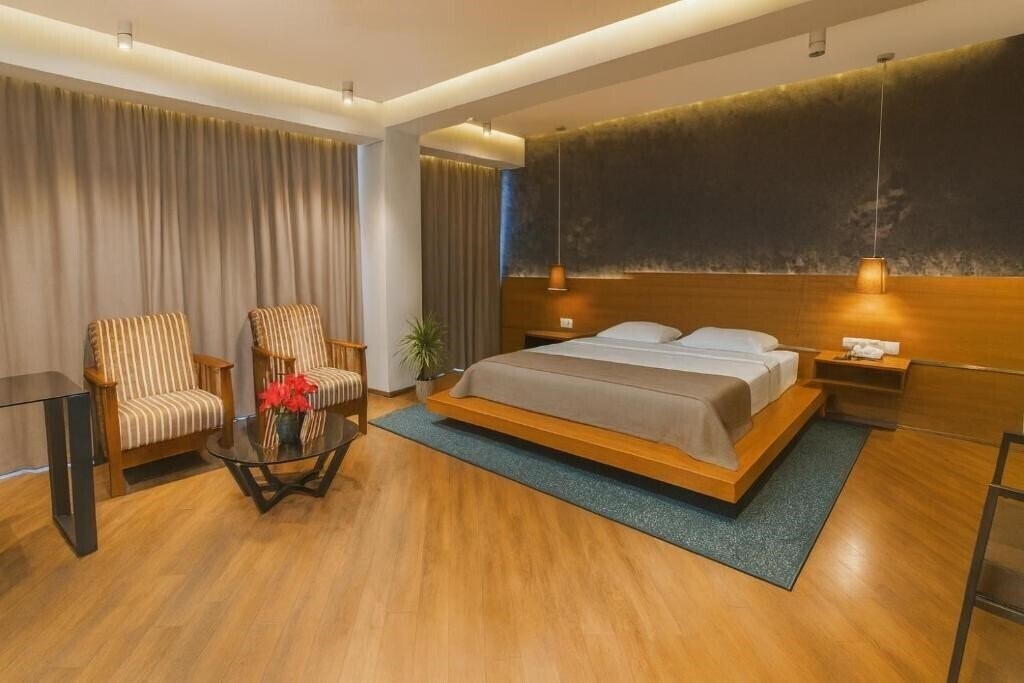 Картинка Golden Palace 4*