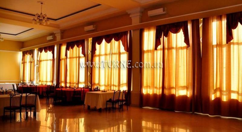 Фотографія Golden Palace 4*