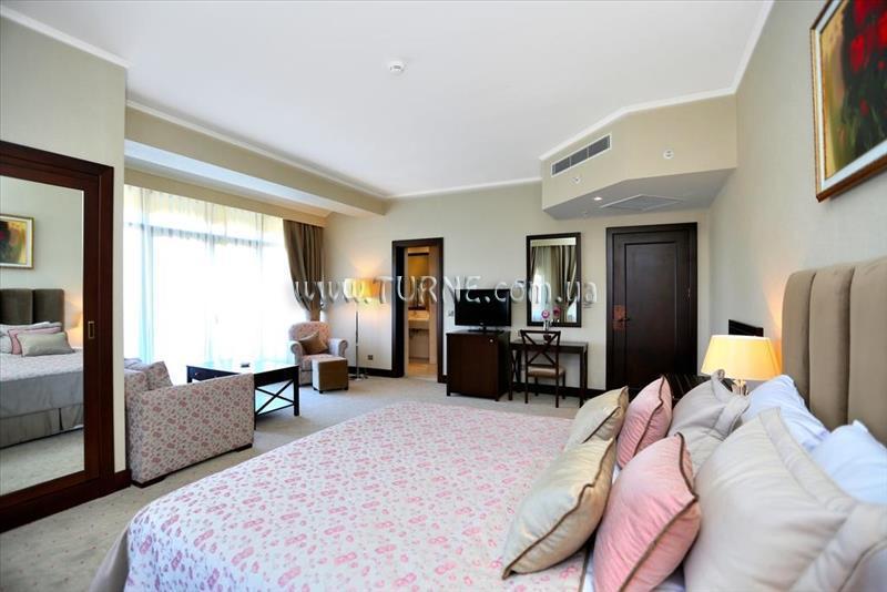 Готель Тифлис Палас 4*