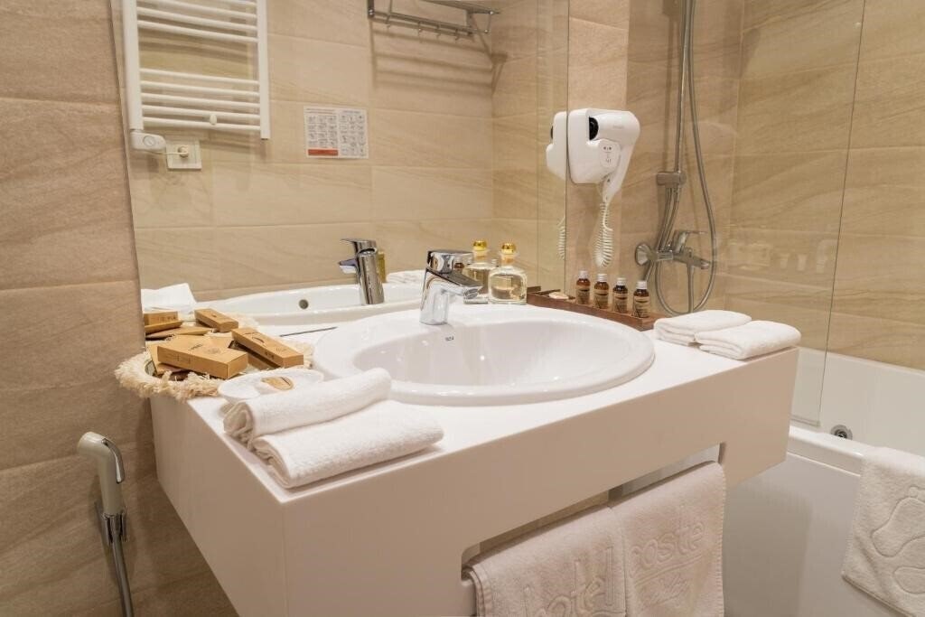 Фото Coste Tbilisi 4*