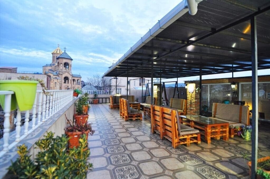 Отель Renaissance 3*