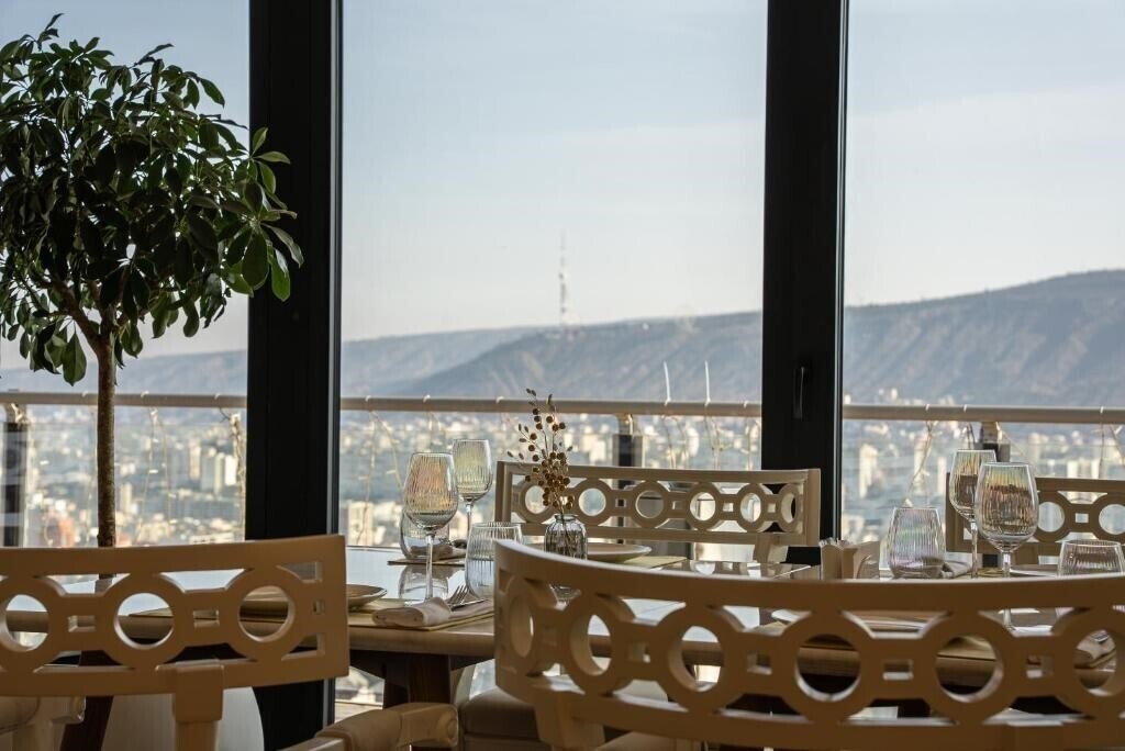Фотография Grand Panorama Hotel Tbilisi 3*