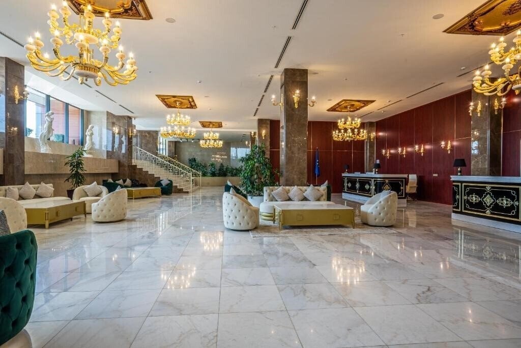 Картинка Grand Panorama Hotel Tbilisi 3*