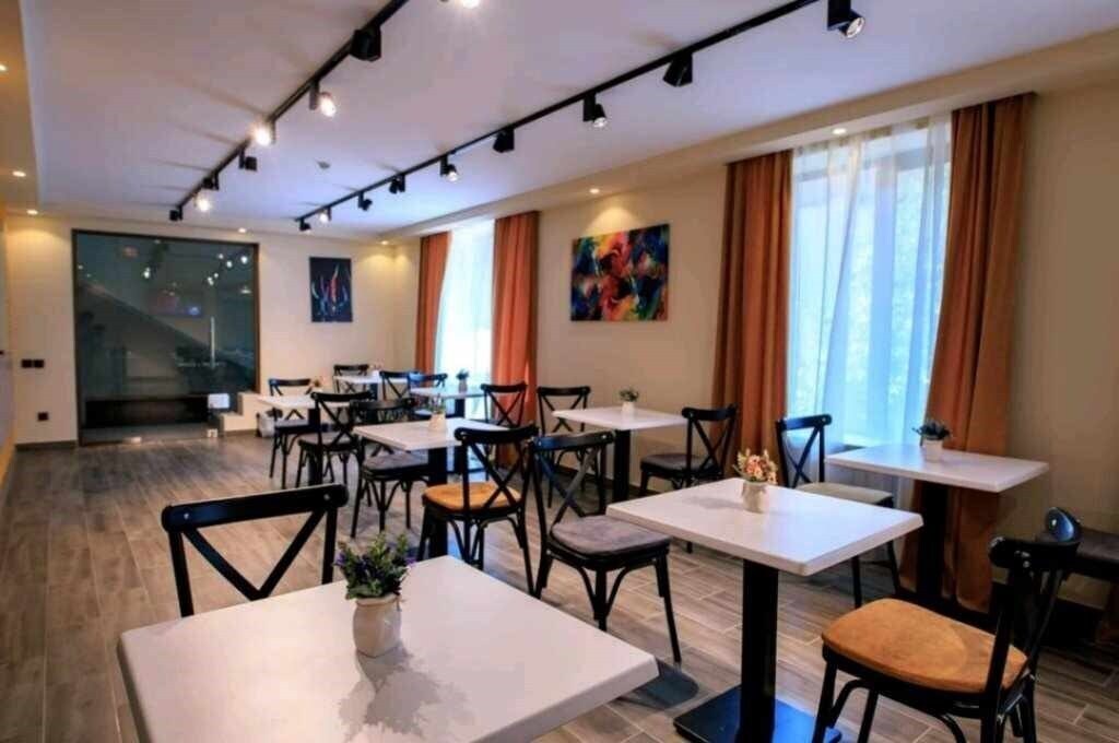 Фото Hotel Georgia 2*