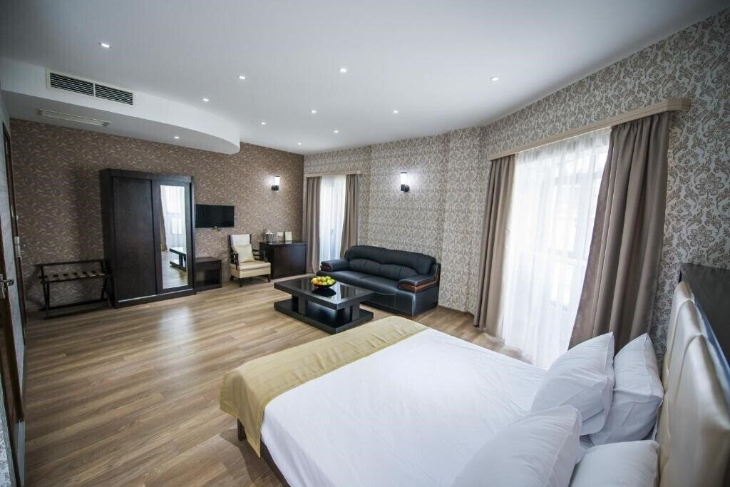 Картинка Tbilisi Inn Hotel 4*