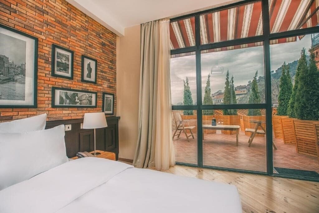 Фото Kisi Hotel 4*