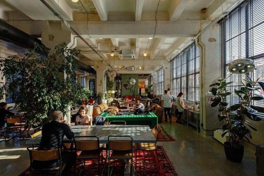 Зображення Fabrika Hostel & Suites 3*