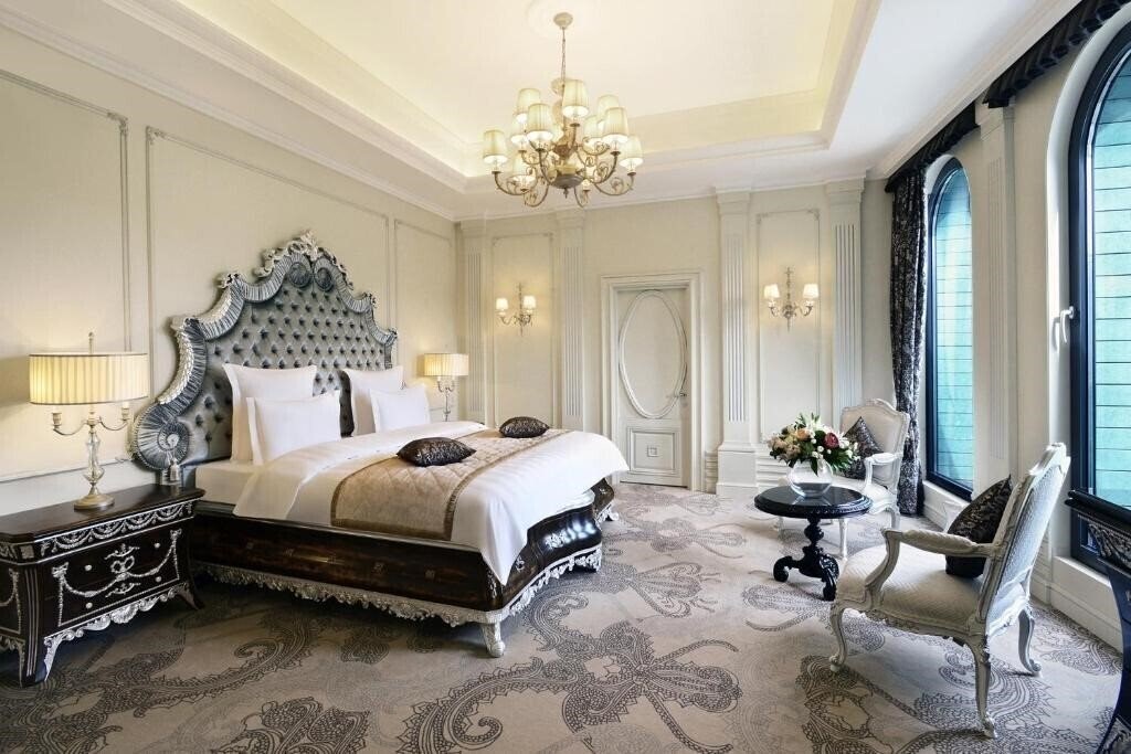 Фото Ambassadori Hotel Tbilisi 5*